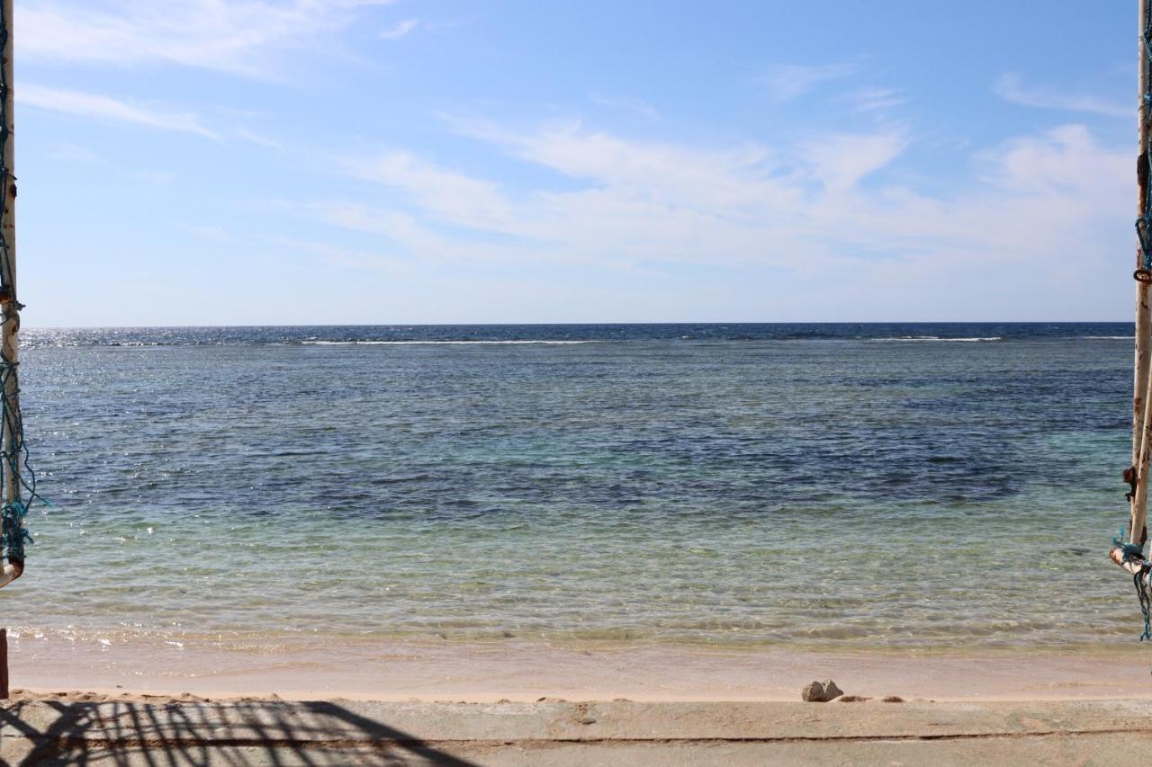 Belle'S Beach Resort Bolinao Buitenkant foto